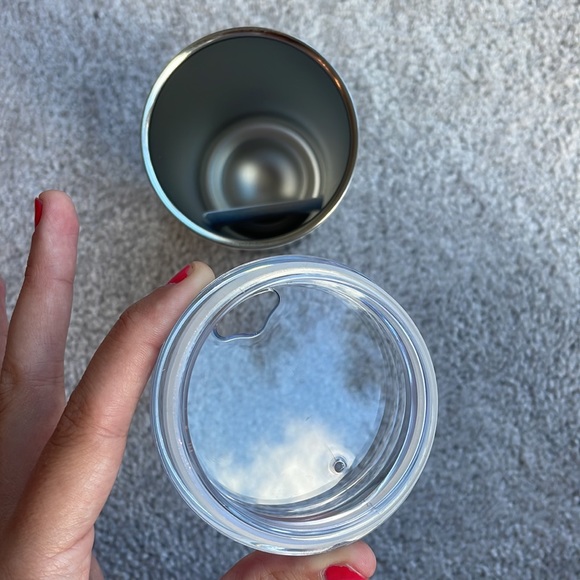 NWT Poshmark Insulated Tumbler - Picture 3 of 10